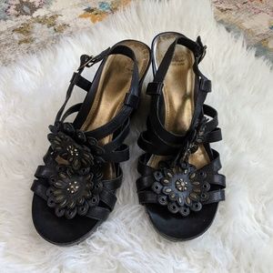 Gianni Bini Wedge Sandals